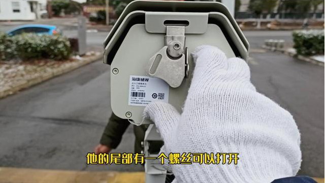 車牌識別攝像機和普通攝像機有哪些區(qū)別? 車牌識別攝像機和普通攝像機有哪些區(qū)別?